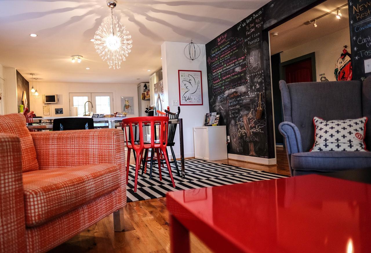Swamp Rabbit Inn Грийнвил Екстериор снимка