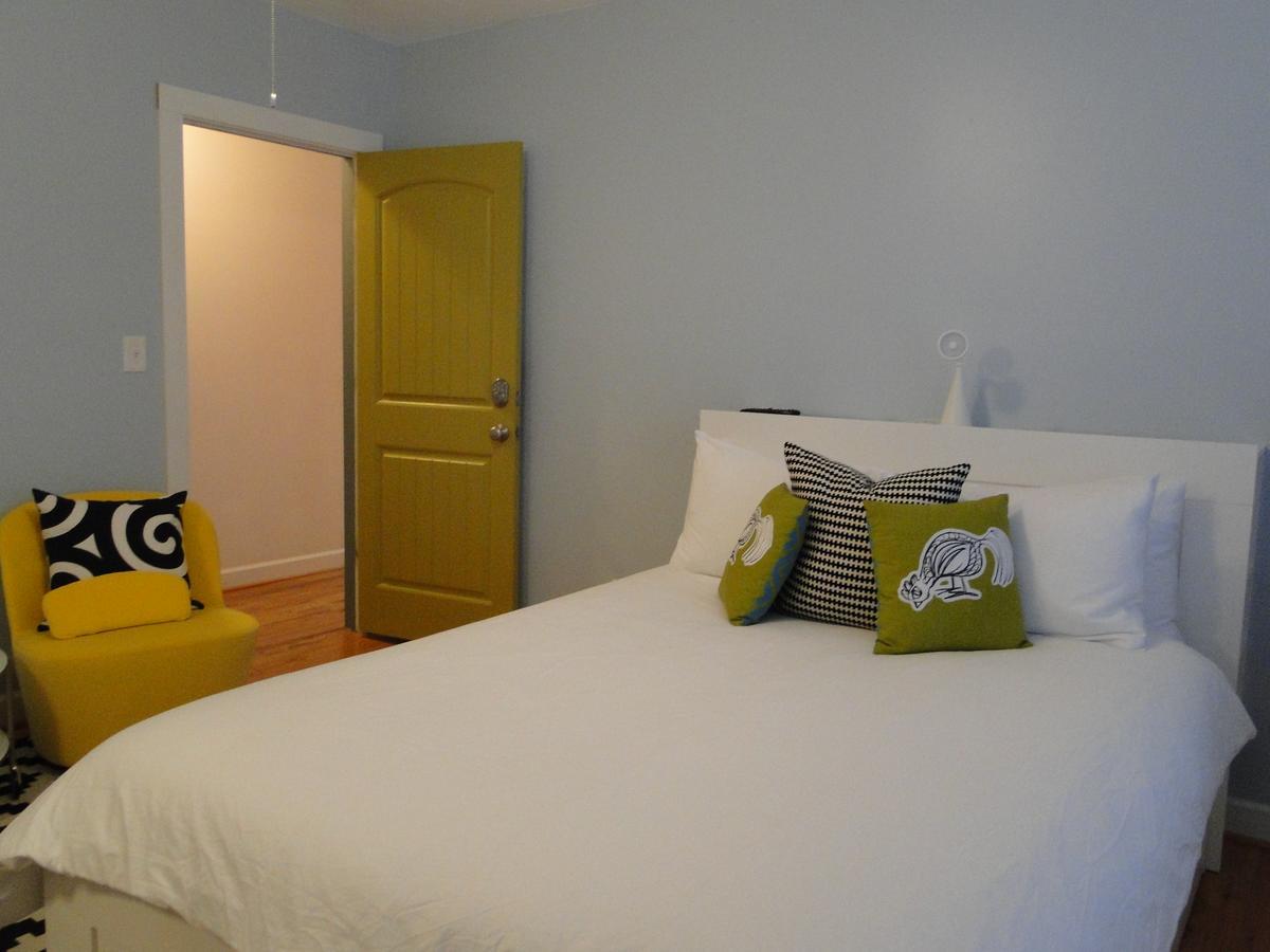 Swamp Rabbit Inn Грийнвил Екстериор снимка