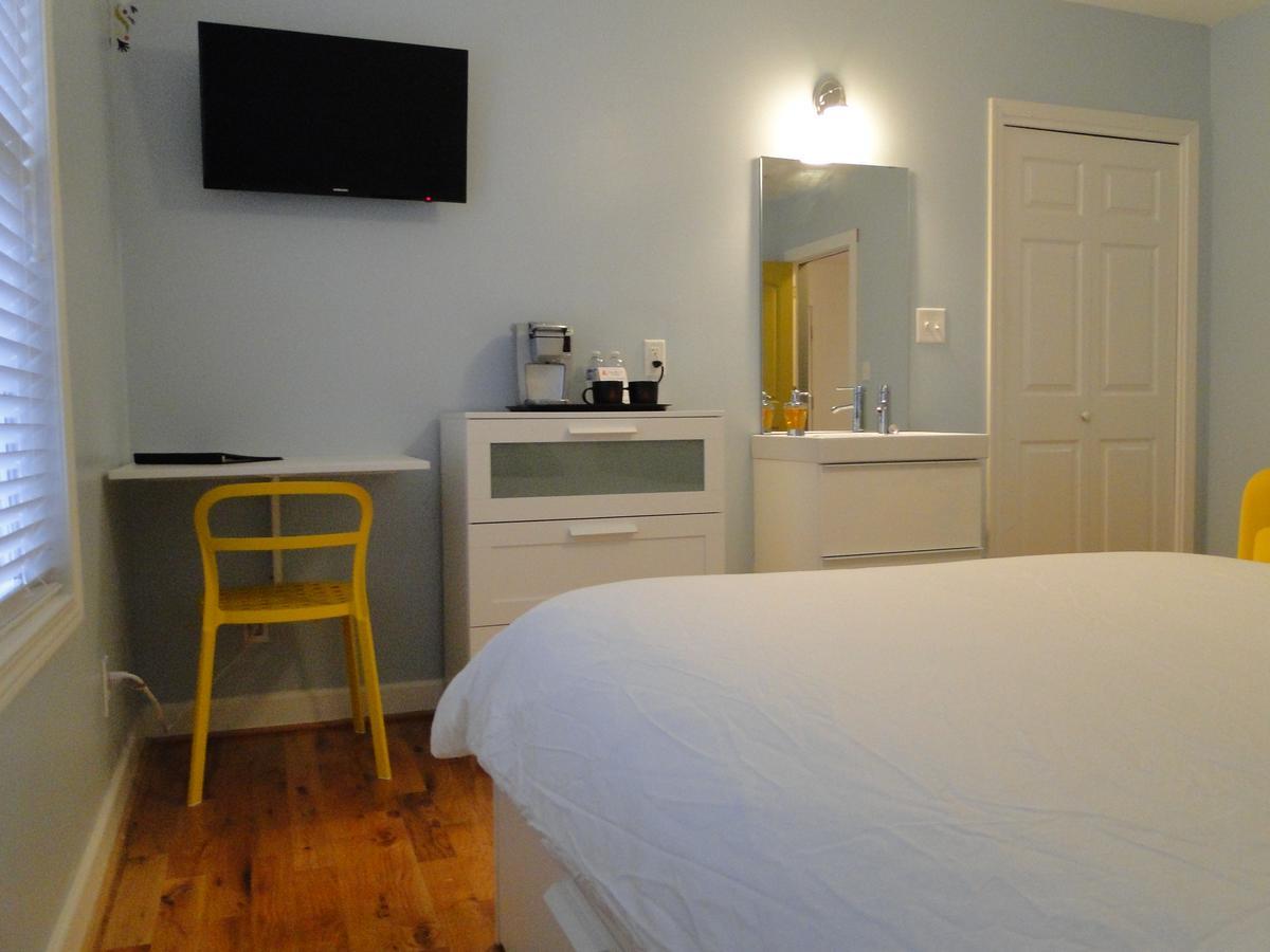 Swamp Rabbit Inn Грийнвил Екстериор снимка