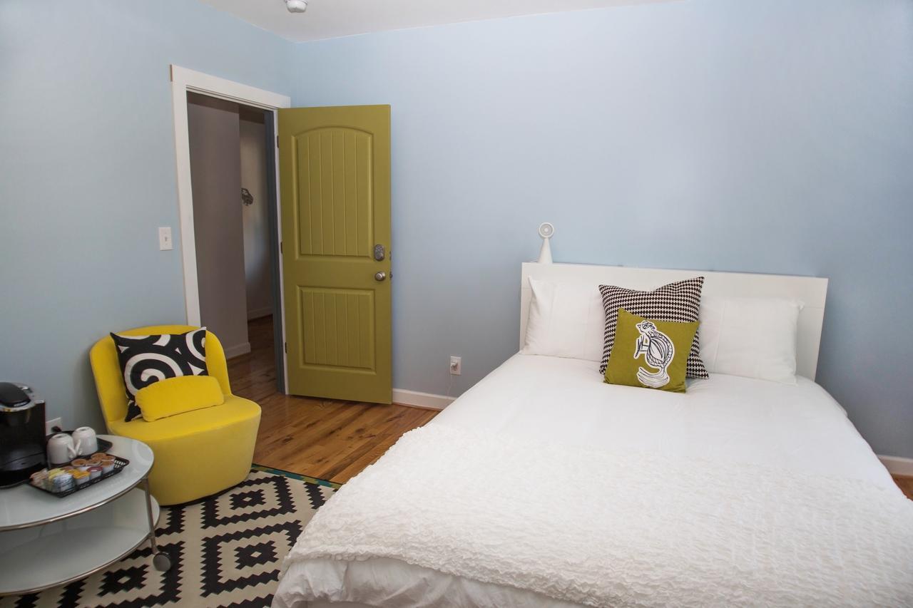 Swamp Rabbit Inn Грийнвил Екстериор снимка