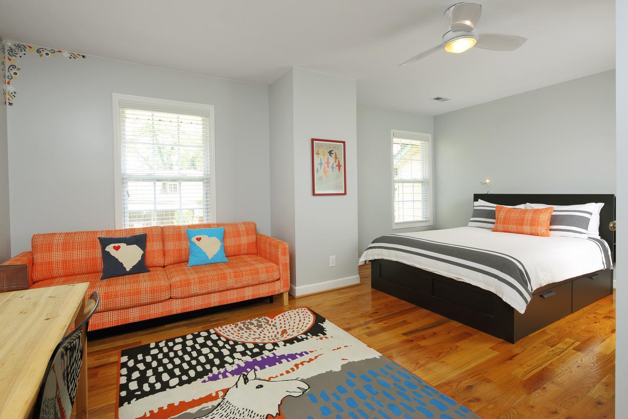 Swamp Rabbit Inn Грийнвил Екстериор снимка